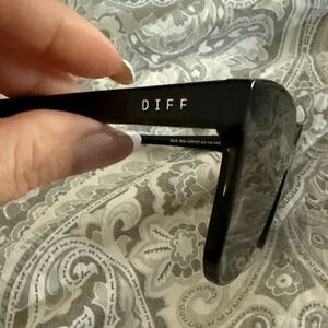 Diff Eyewear Black Sunglasses
